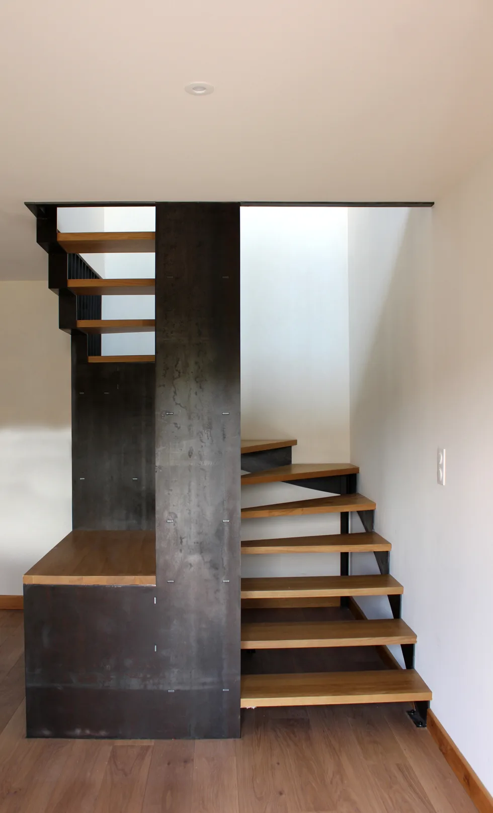 Branscombe — Grade II Listed Farmhouse Renovation project gallery image 10